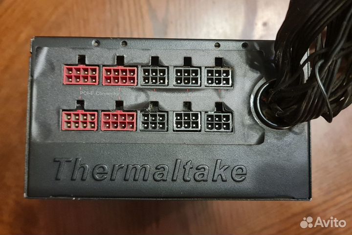Блок питания Thermaltake 1000w (80+ gold)