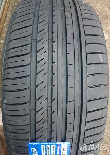 Kinforest KF-550 275/35 R20 102Y