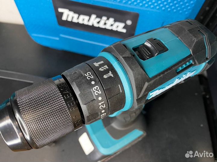 Новый шуруповёрт Makita 18V с двумя АКБ