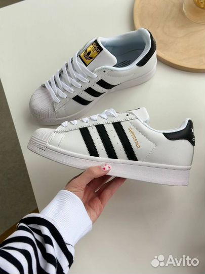 Adidas superstar