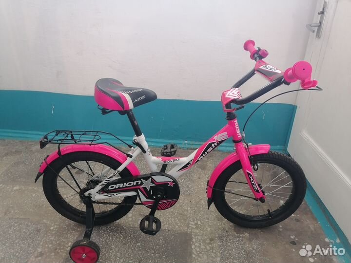 Детский велосипед четырехколесный