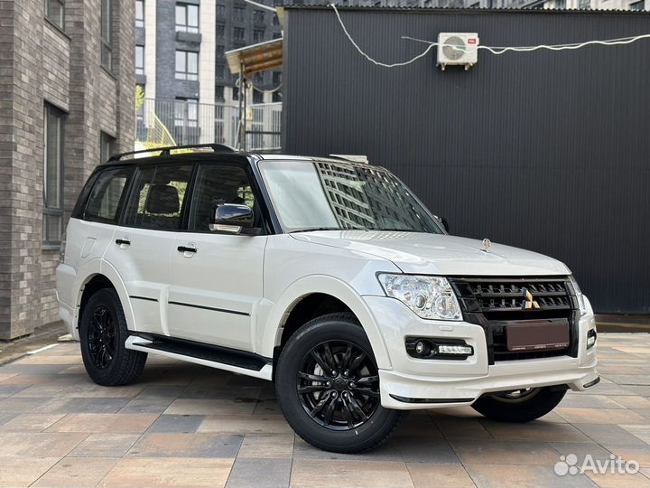 Mitsubishi Pajero 3.8 AT, 2019, 43 км