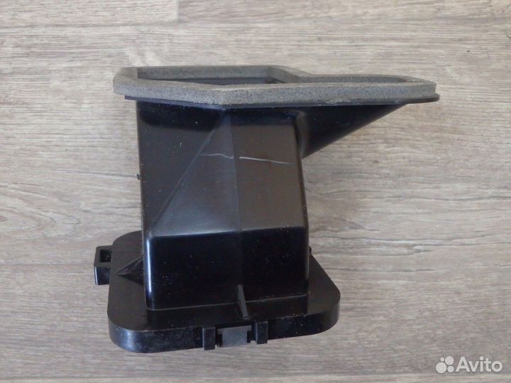 Воздуховод салона volvo C70