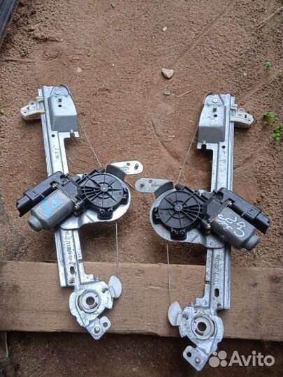 Задние стеклоподьемники от Рено Сценник 2