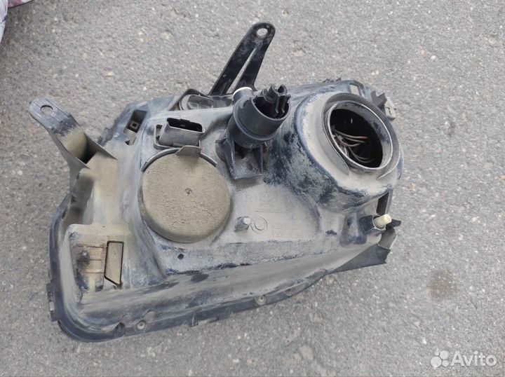 Фара на Renault Duster