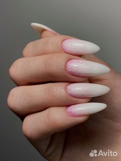 Мастер маникюра и педикюра