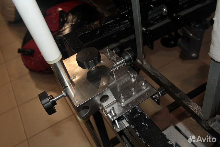 Ротатор для датчика эхолота поворотный