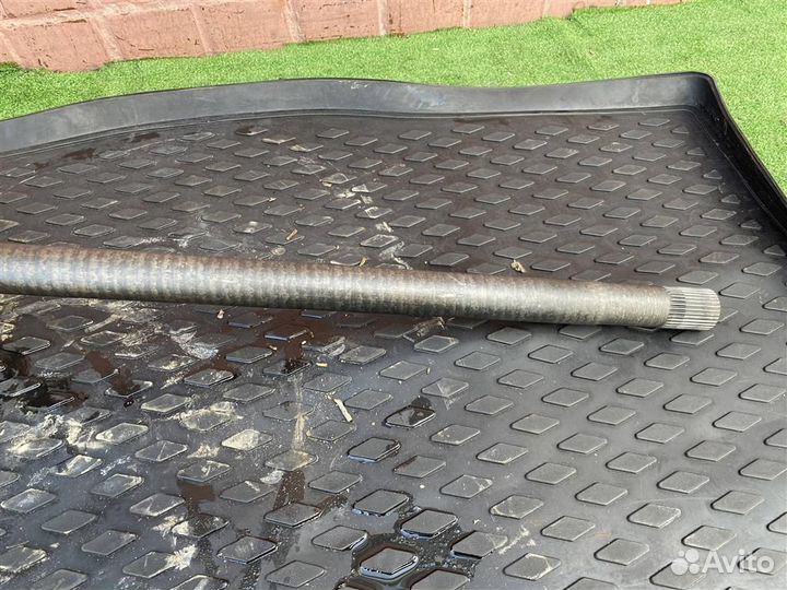 Полуось задняя левая Mitsubishi Pajero Sport/Mo