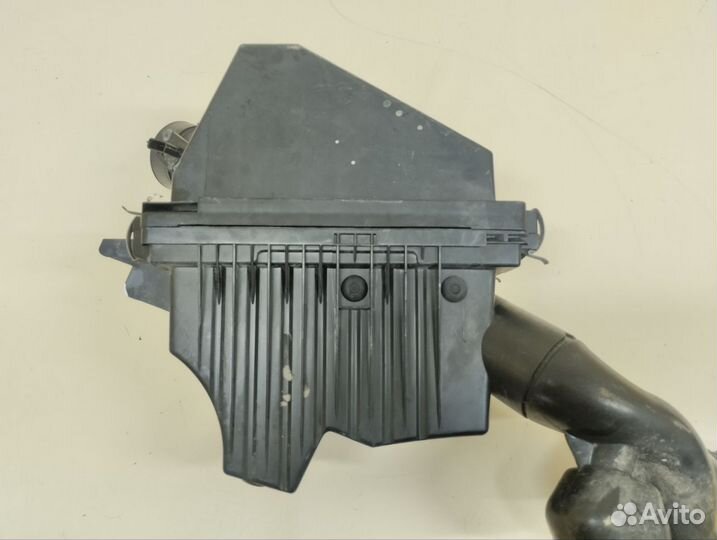 Корпус воздушного фильтра Nissan Almera Classic B1