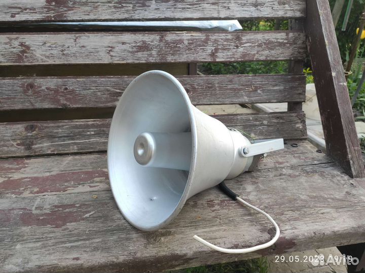 Громкоговоритель рупорный