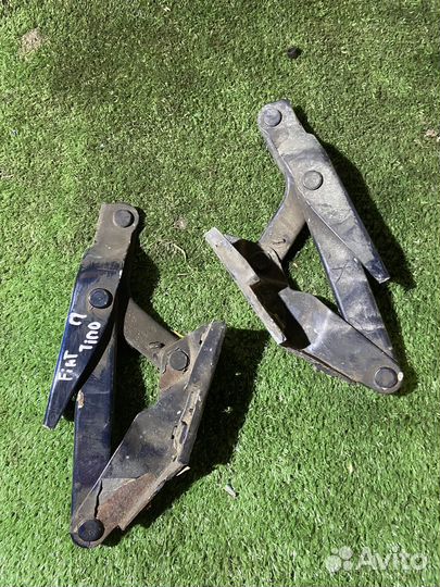 Петли капота фиат типо 160 левая/правая