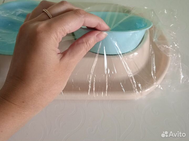 Миски для кошек и собак на подставке