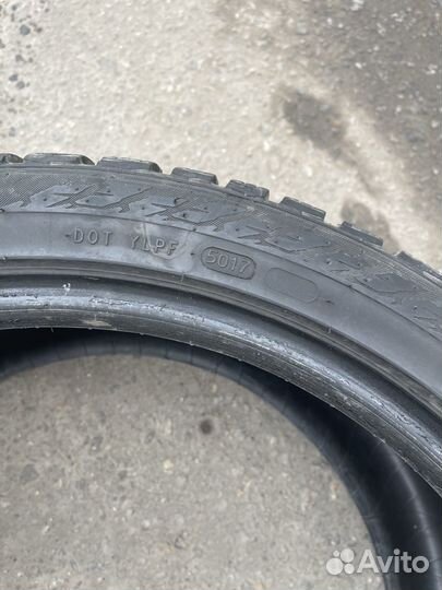 Nokian Tyres Hakkapeliitta 9 275/35 R20 102T