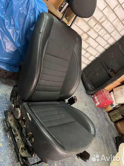 Сидения renault laguna 3