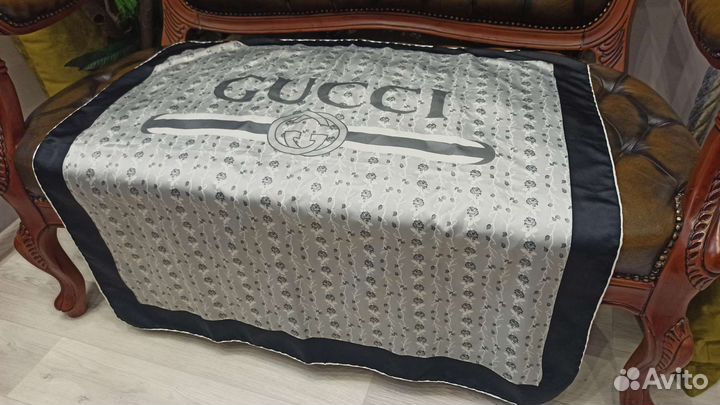 Шелковый платок,ручной подгиб италия gucci