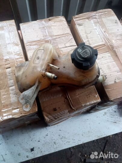 Расширительный бачок Opel Vectra A