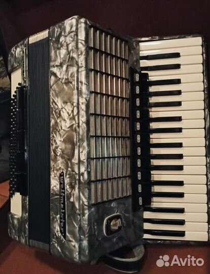 Аккордеон weltmeister stella