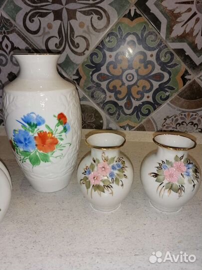 Фарфоровые вазы