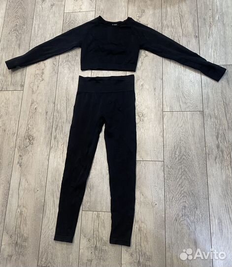 Спортивный костюм женский