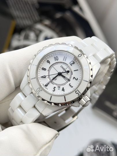 Chanel J12 33mm Quartz