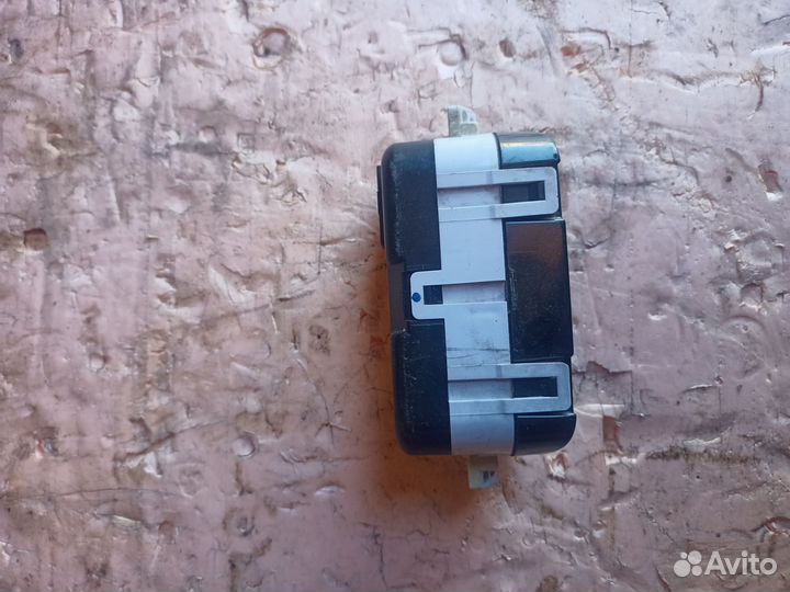 Часы Chevrolet Aveo T250 рест. 2007 96652426