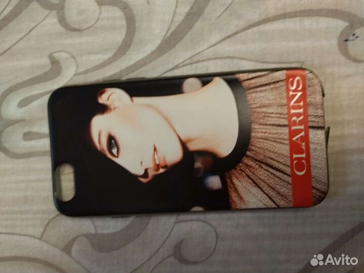 Отдам чехлы на iPhone 6s бесплатно