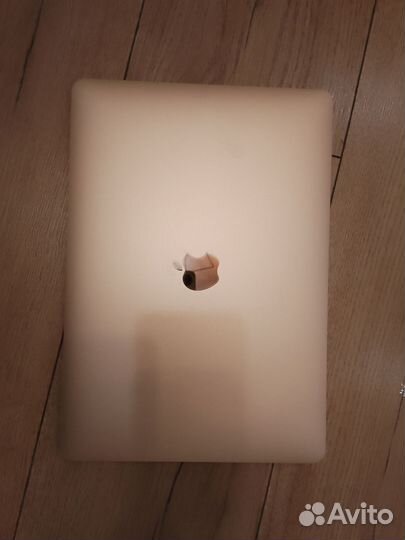 Apple MacBook Air 2020 i3 8/256