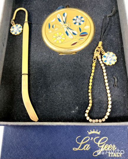 Подарочный набор «Красотка»: Зеркальце, браслет