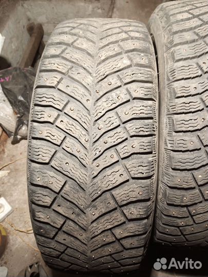 Michelin X-Ice North 4 205/55 R16 94T