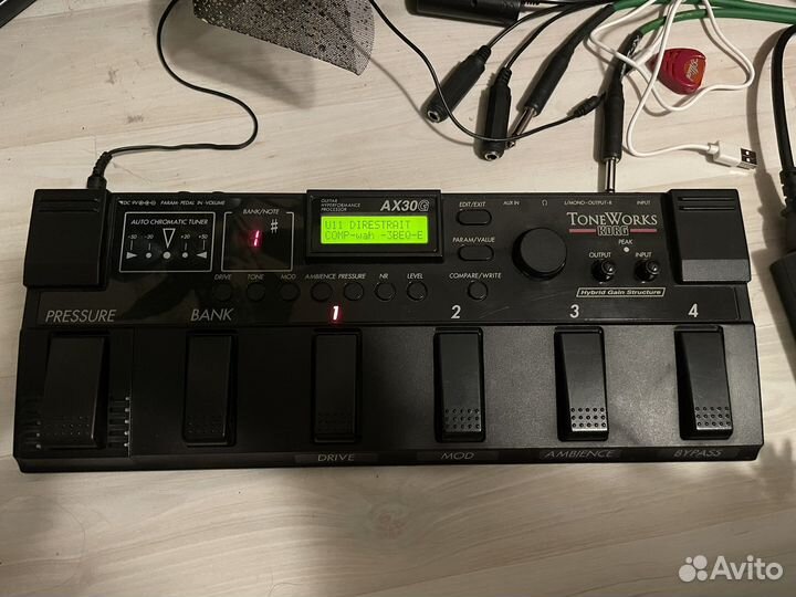 Гитарный процессор эффектов Korg AX30G