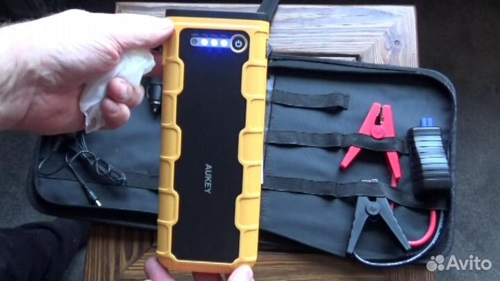 Пусковое зарядное устройство Jump Starter aukey