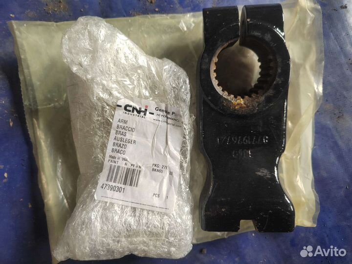 Кронштейн 47390301