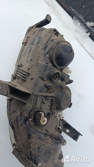 Передние фары на opel омега б