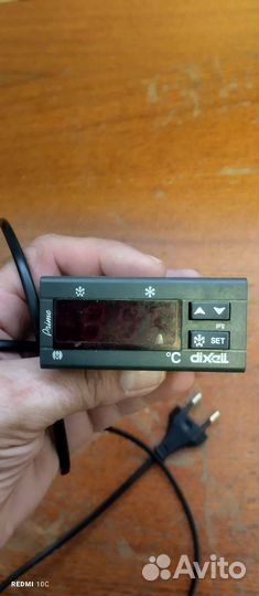 Микроконтроллер-термостат