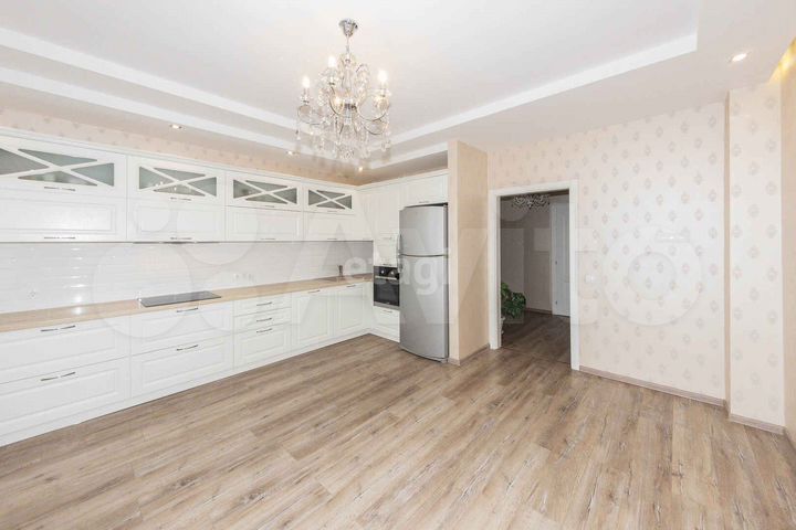 3-к. квартира, 102 м², 16/16 эт.