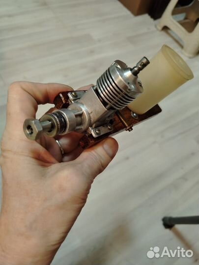 Авиамодельный двигатель ритм