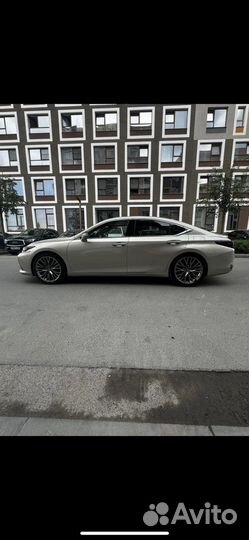 Lexus ES 2.5 AT, 2019, 125 000 км