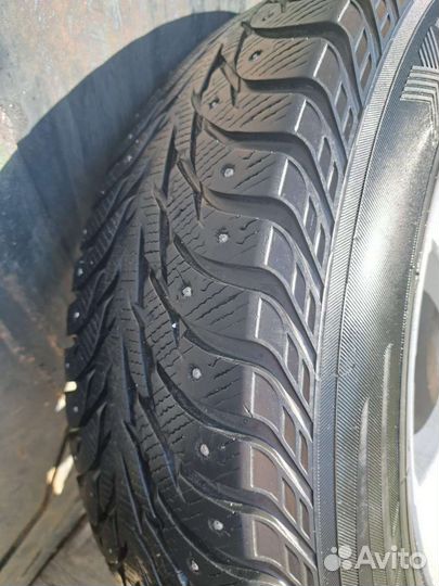 Yokohama Ice Guard Stud IG55 235/65 R17
