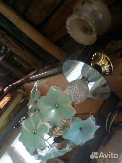 Люстры и светиль ники