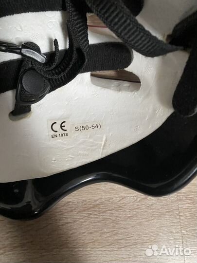 Шлем защитный для роликов