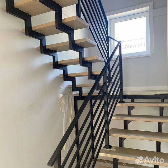 Лестница на второй этаж