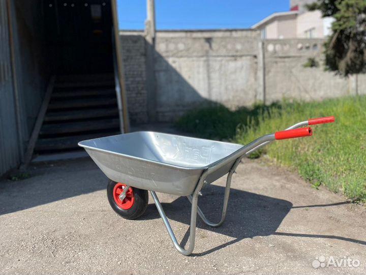 Тачка садовая,строительная(Новая)