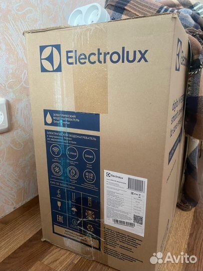 Водонагреватель электрический Electrolux EWH 50 Sm