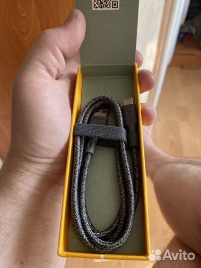 Провод для зарядки телефона