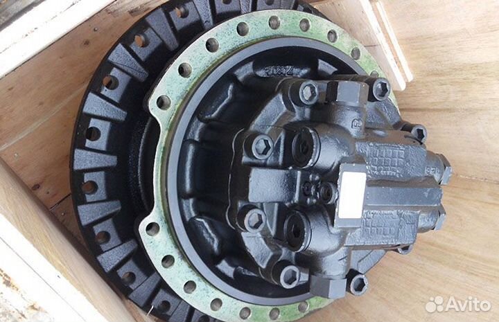 Редуктор хода с мотором Hitachi ZX330-213