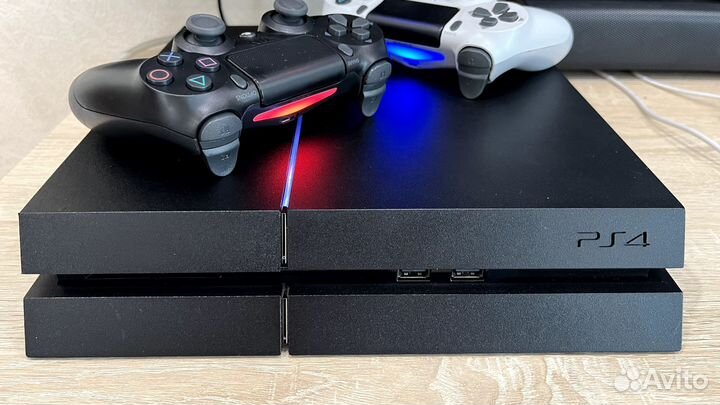 PS4 - 21 игра + 2 джойстика