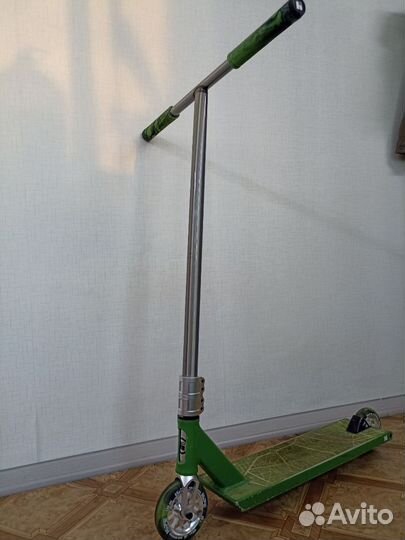 Трюковой самокат