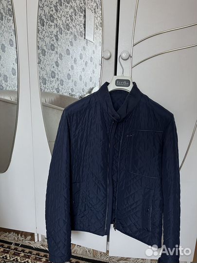 Продам куртку Pal Zileri