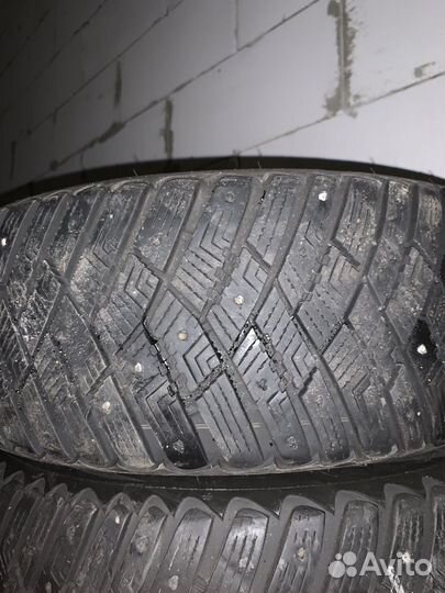 Goodyear UltraGrip 215/60 R16 99T