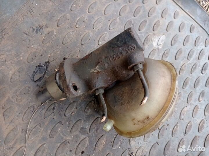 Главный тормозной цилиндр ауди 80 б3